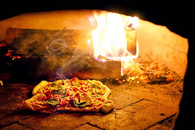 Pizzaovn vs. traditionel ovn: Hvad er forskellen, og er det værd at investere?